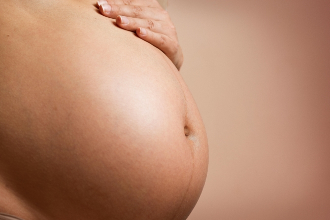 L'influence des saveurs prénatales sur les préférences alimentaires de bébé