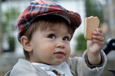 Les collations saines : un petit rituel qui compte pour bébé